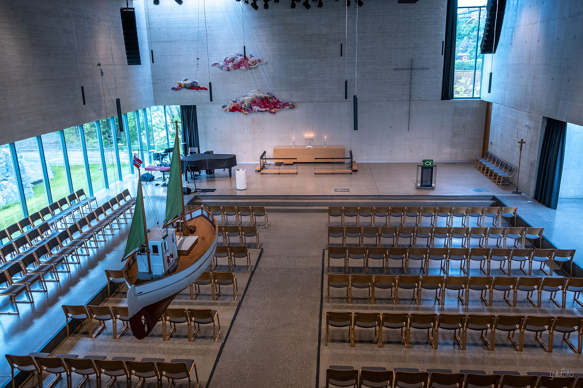 Vil du leie festlokaler? Hva med en konsert i Flekkerøy kirke?